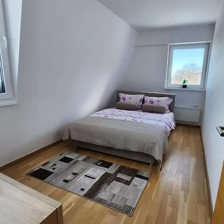 Luxury Aroma Apartment *